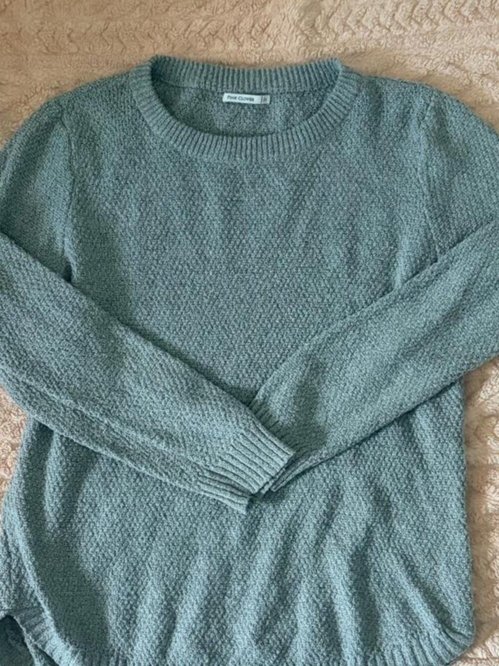 Textured Sweater Light Gray Size Large Good Condition